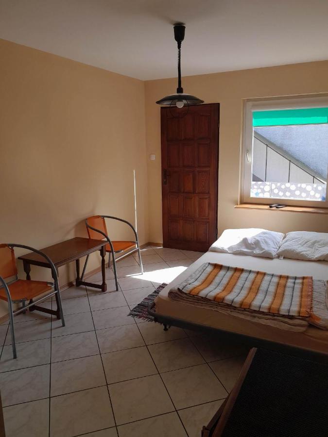 Pokoje Goscinne Kolobrzeg Bagian luar foto